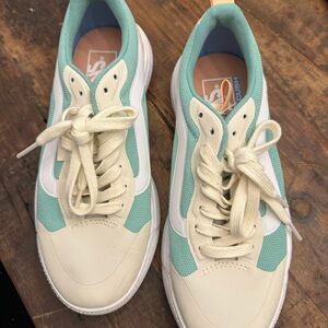 Vans women’s sneaker